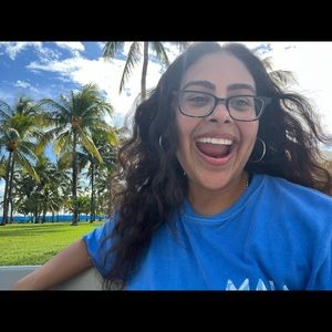 Meet your Posher, Christina